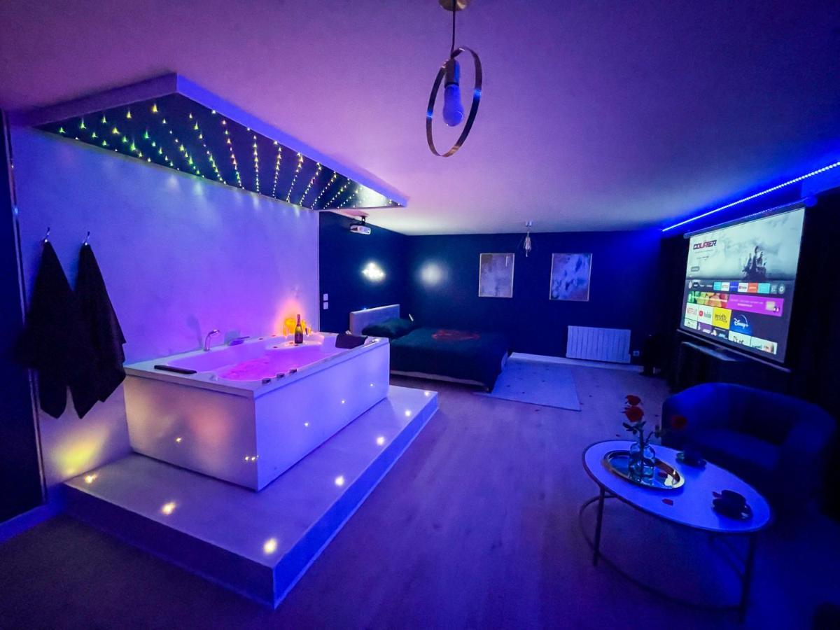 Spa Sous Les Etoiles - Cinema - Netflix - Parking - Gare Amiens Eksteriør billede
